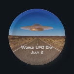 Assiettes En Carton Journée mondiale des ovnis<br><div class="desc">La Journée mondiale de l'OVNI est célébrée le 2 juillet en commémoration de l'accident de l'OVNI à Roswell, au Nouveau-Mexique, en 1947. Certains célèbrent aussi le 24 juin comme la date de la première observation d'ovnis aux Etats-Unis, largement connue. La Journée mondiale de l'OVNI a pour but de sensibiliser les...</div>
