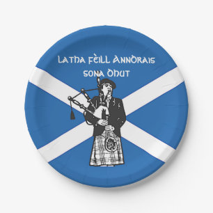 Assiettes En Carton Joyeux drapeau de la Saint Andrews Bagpiper Petit 