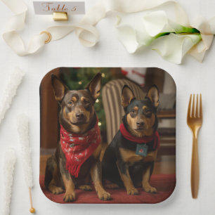 Assiettes En Carton Kelpie australien au coin de la cheminée de Noël