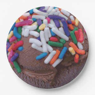 Assiettes En Carton La crème glacée foncée de chocolat avec