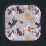 Assiettes En Carton Labradoodle / Os et pattes Goldendoodle<br><div class="desc">Cute Labradoodle / Les chiens Goldendoodle s'assoient et se tiennent et se retournent avec crème,  abricot,  chocolat,  manteaux noirs et à parti avec des os de chien éparpillés et des motifs de pawprints.</div>