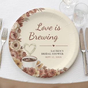 Assiettes En Carton L'amour est en train de préparer un café floral po