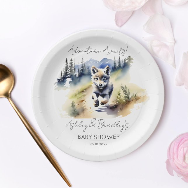Assiettes En Carton L'aventure à thème Wolf attend la vaisselle baby s (Wolf themed adventure awaits baby shower tableware personalized paper plates watercolor wolf cub)