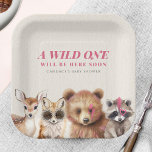 Assiettes En Carton Le Baby shower des animaux sauvages de la forêt<br><div class="desc">Wild one rock n roll / festival de musique thème de baby shower boisé inspiré avec ourson à fourrure rose et éclair rose sur un oeil,  raccoon avec mohawk rose et coeur sur un oeil,  renard avec lunettes de soleil marguerrier,  et chevreuils faun avec taches roses.</div>