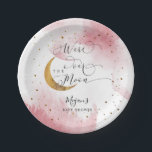 Assiettes En Carton Le rose au-dessus de la lune Baby shower Gold Star<br><div class="desc">Plaque en papier baby shower de fille Dreamy montrant le ciel en rose aquarelle avec des étoiles de parties scintillant et de lune faux or. Le texte dit "nous sommes sur la lune."</div>