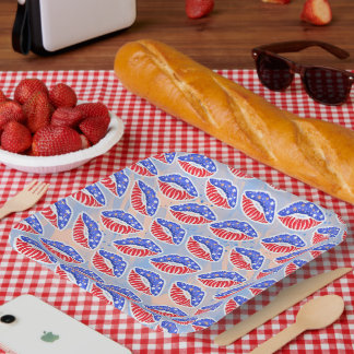 ASSIETTES EN CARTON LÈVRES BLANCS ROUGES PATRIOTIQUES