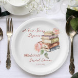 Assiettes En Carton Livre d'histoire nouveau chapitre nuptiale douche<br><div class="desc">Livre d'histoire nouveau chapitre nuptiale douche monogramme papier imprimé plaques modèle personnalisées vaisselle,  livres lisant des plaques de douche nuptiale à thème décoration de table personnalisée,  aquarelle pile de livres et de roses rousses écriture décontractée police nuptiale thème de douche pour les vers</div>