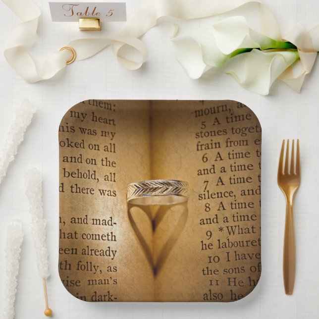Assiettes En Carton Mariage Anneau Ombre du coeur sur la Bible (Mariage)
