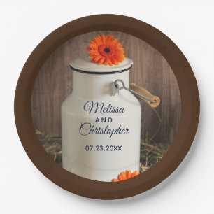 Assiettes En Carton Mariage champêtre avec pot à lait blanc et fleurs