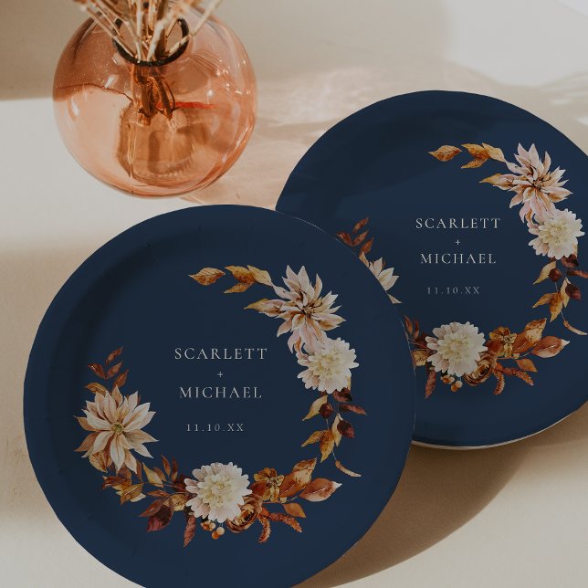 Assiettes En Carton Mariage d'automne bleu marine (Navy Blue Autumn Floral Wedding Paper Plates by Painted Paperie
)