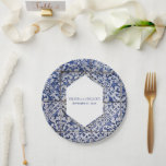 Assiettes En Carton Mariage de carreaux portugais rustiques<br><div class="desc">Ce design présente des motifs de tuiles portugaises rustiques. Le texte mariage est élégamment encadré d'une forme géométrique blanche et dorée. Unique Azulejo bleu et blanc mariage papier à motif floral avec des éléments modernes. Des invitations de mariage et d'autres articles de papeterie sont également disponibles.</div>