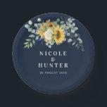 Assiettes En Carton Mariage de tournesol d'aquarelle<br><div class="desc">Un design de tournesol rustique avec une couleur bleu marine arrière - plan avec rose de pivoine blanche aquarelle et tournesols. Les détails du texte et les couleurs peuvent être modifiés.</div>