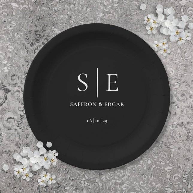 Assiettes En Carton Mariage Élégant Monogramme Noir Et Blanc (Black And White Elegant Monogram Wedding Paper Plates)