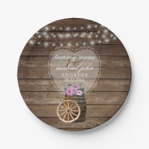 Assiettes En Carton Mariage en tonneau rustique et fleurs roses