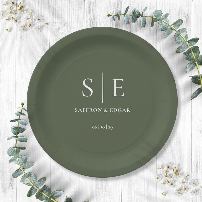 Assiettes En Carton Mariage Monogramme Vert Olive (Olive Green Monogram Wedding Paper Plates)
