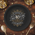 Assiettes En Carton Mens Funny Whiskey 40e anniversaire<br><div class="desc">Célébrez le grand 4-0 avec style et humour avec ce design d'anniversaire au whisky vintage d'inspiration étiquette. La typographie noir, or et blanc est ornée et élégante, lui conférant une atmosphère rétro vintage classique. Parfait pour l'homme (ou la femme !) dans votre vie qui aime leur scotch, les esprits, le...</div>