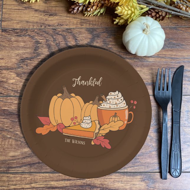 Assiettes En Carton Merci Citrouille Tout Brown Plaque de papier (Cute Thanksgiving dinner brown paper plates .Personalize them with your family's name if you wish .
)