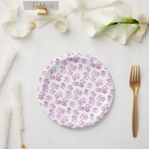 Assiettes En Carton Motif de coeur violet lié sur des serviettes blan