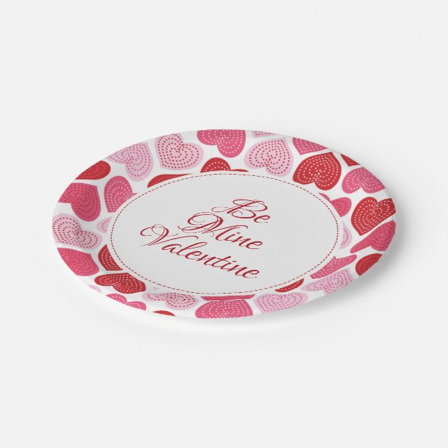 Assiettes En Carton Motif De Coeurs Rouge Et Rose (Angle)