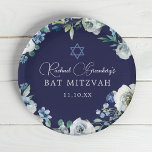 Assiettes En Carton Navy Blue Floral Star of David Bat Mitzvah Party<br><div class="desc">Beautiful white peony flowers and green watercolor leaves form an elegant border on this pretty navy blue floral Bat Mitzvah party paper plate. Your daughter's name is written in chic, white calligraphy above her photo on this party decor under a Star of David for a Jewish family celebrating a girl...</div>