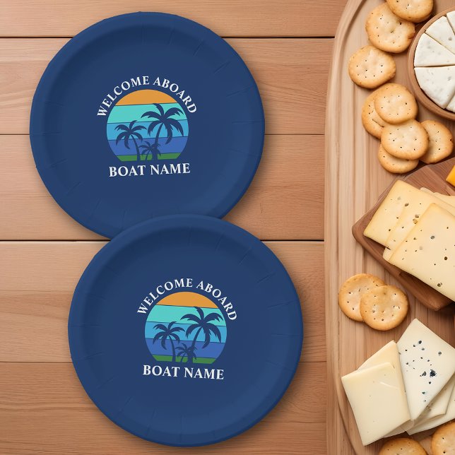 Assiettes En Carton Nom du bateau Sun Palm Trees Bienvenue à bord Bleu (Customize to change text size, text style or background color.)