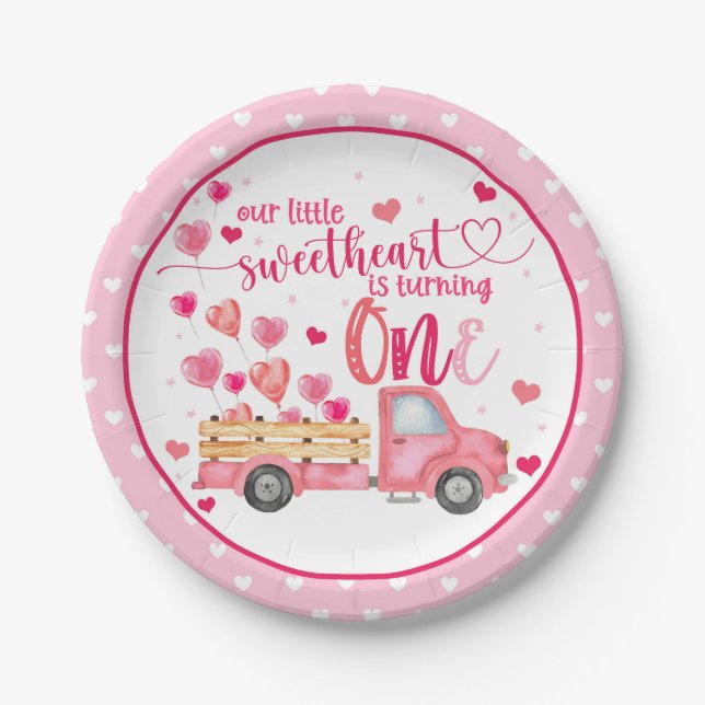 Assiettes En Carton Notre petite amoureuse tourne une plaque (Devant)