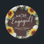 Assiettes En Carton Nous sommes engagés Rustic Sunflowers Engagement P<br><div class="desc">Plaque de papier rustique chic fiançailles. Facile à personnaliser avec vos détails. Contactez-moi par conversation si vous avez des questions sur l'oeuvre ou avez besoin d'une personnalisation. VEUILLEZ NOTER : Pour obtenir de l'aide sur les commandes, l'expédition, l'information sur les produits, etc., contactez le service à la clientèle de Zazzle...</div>