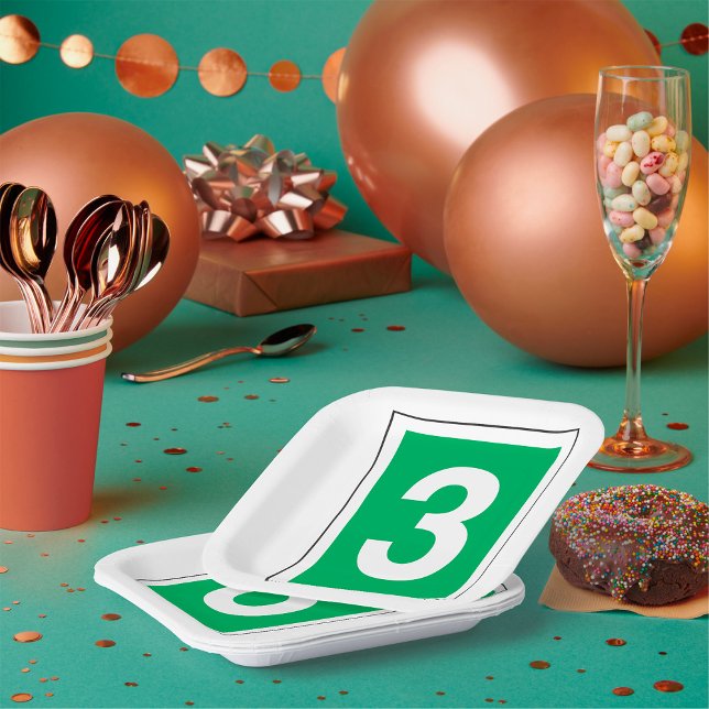 Assiettes En Carton Numéro trois (Créateur téléchargé)