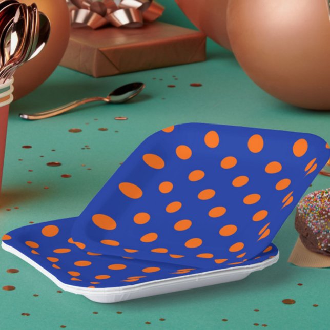 Assiettes En Carton Orange On Blue Polka Dots Pattern Design  (Créateur téléchargé)