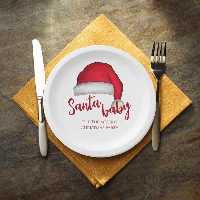 Assiettes En Carton Père Noël Baby Red Simple Noël traditionnel (Christmas holiday custom paper plate with Santa Baby typography. )