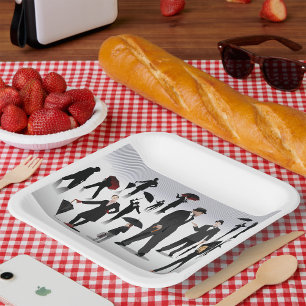 Assiettes En Carton Personnes Avec Des Parapluies