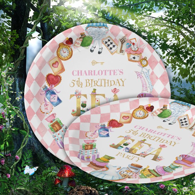 Assiettes En Carton Pink Alice in Wonderland 5th Birthday   (Créateur téléchargé)