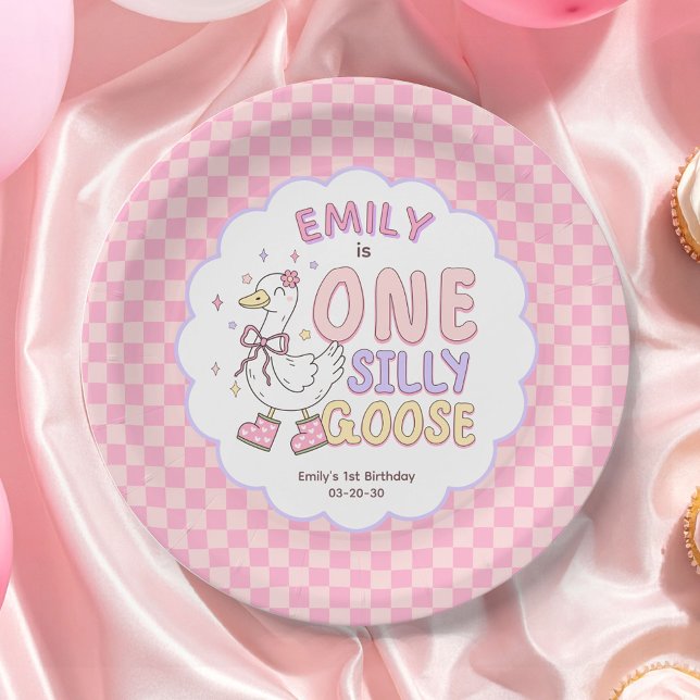 Assiettes En Carton Pink One Silly Goose - Retro Girl First Birthday  (Pink One Silly Goose Birthday Paper Plates. Girl First Birthday Party Paper Plates.)