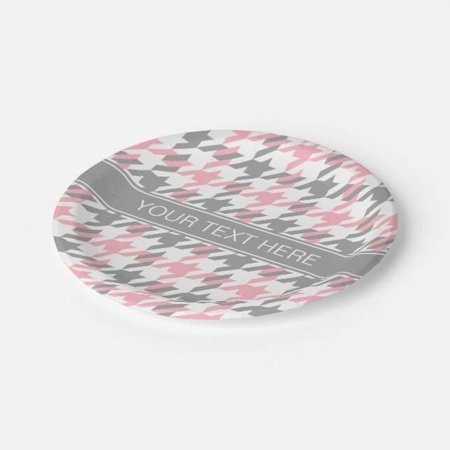 Assiettes En Carton Pink White Dk Gray Houndstooth Nom Monogram (Angle)