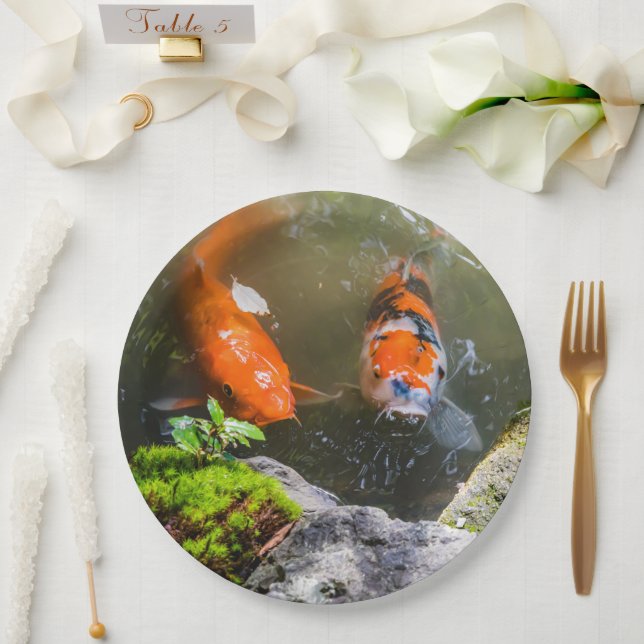 Assiettes En Carton Poisson Koi dans un étang (Mariage)