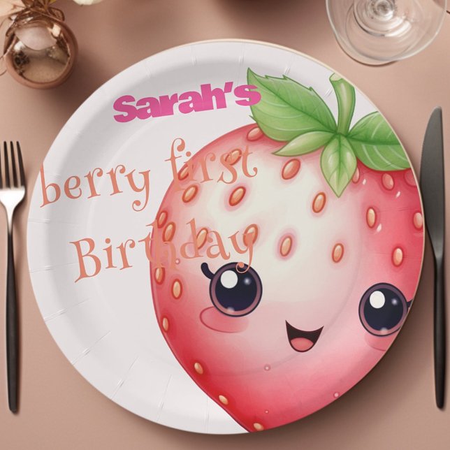 Assiettes En Carton Premier anniversaire de la mignonne Berry (Créateur téléchargé)
