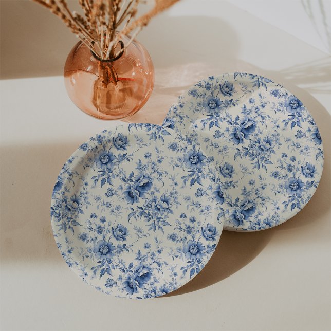 Assiettes En Carton Quelque Chose de Bleu Floral Toile de Jouy Chinois (Something Blue Floral French Toile Chinoiserie Paper Plates)