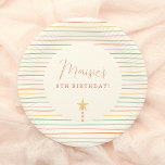 Assiettes En Carton Rainbow Stripes & Star Candle Anniversaire<br><div class="desc">Ajoutez un peu de plaisir à votre fête d'anniversaire avec ces plaques en papier! Conçu pour s'adapter à notre collection Rainbow Layer Cake Birthday Party, ce design comprend une bougie surmontée d'étoiles et des bandes arc-en-ciel. Cliquez sur "Personnalisez ce modèle" et remplissez les cases fournies avec vos coordonnées. N'hésitez pas...</div>