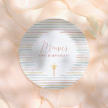 Assiettes En Carton Rainbow Stripes & Star Candle Anniversaire<br><div class="desc">Ajoutez un peu de plaisir à votre fête d'anniversaire avec ces plaques en papier! Conçu pour s'adapter à notre collection Rainbow Layer Cake Birthday Party, ce design comprend une bougie surmontée d'étoiles et des bandes arc-en-ciel. Cliquez sur "Personnalisez ce modèle" et remplissez les cases fournies avec vos coordonnées. N'hésitez pas...</div>