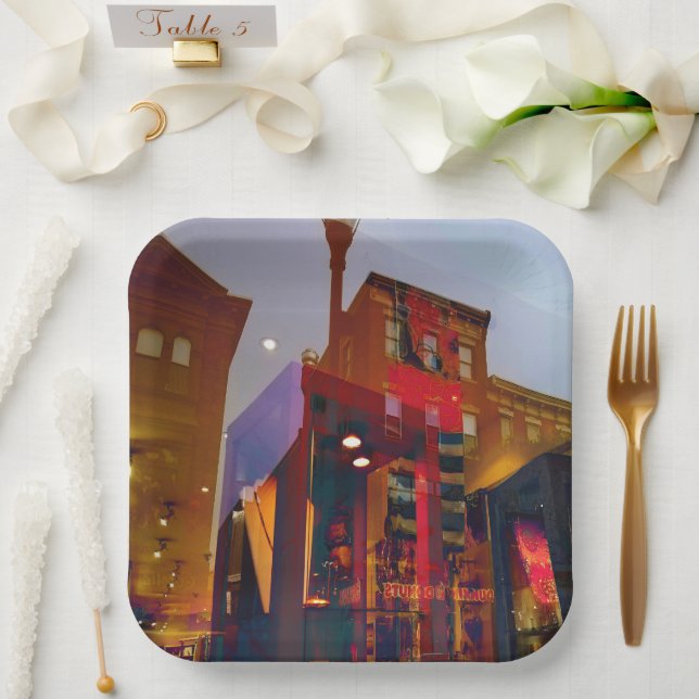 Assiettes En Carton Réflexions rouges sur la rue de Philadelphie (Mariage)