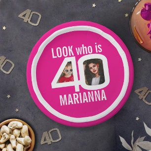 Assiettes En Carton Regardez qui 40e anniversaire 2 photo fête blanche