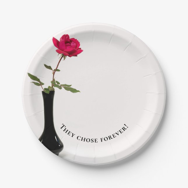 Assiettes En Carton rose rouge simple dans le vase noir (Devant)