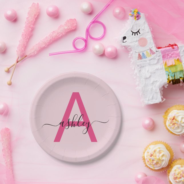 Assiettes En Carton Rose vif Moderne Écriture Féminine Monogramme Nom (Fête)