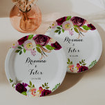 Assiettes En Carton Russe Blush Bourgogne Floral Mariage Gâteau<br><div class="desc">Cette assiette de mariage à fleurs rousses rustiques et bordeaux est parfaite pour une simple réception de mariage. Le design est composé de fleurs rose, rousse, rouge, bordeaux et bordeaux à aquarelle avec feuillage vert. Faites-le vous-même en ajoutant les noms de la mariée, du marié et de la date du...</div>