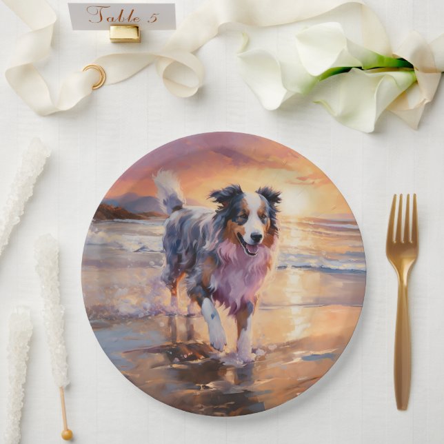 Assiettes En Carton Sandy Australian Shepherd Dog on Beach Sunset (Mariage)