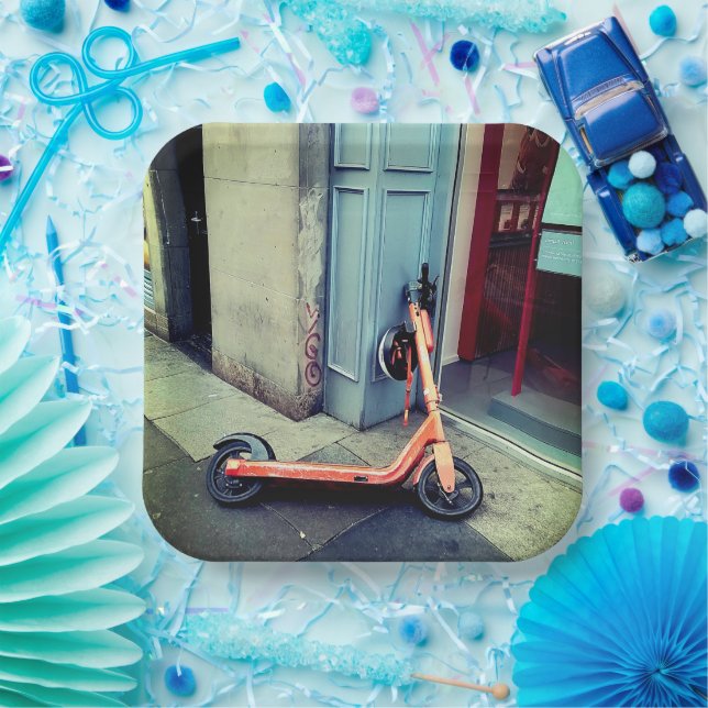 Assiettes En Carton Scooter (Fête)