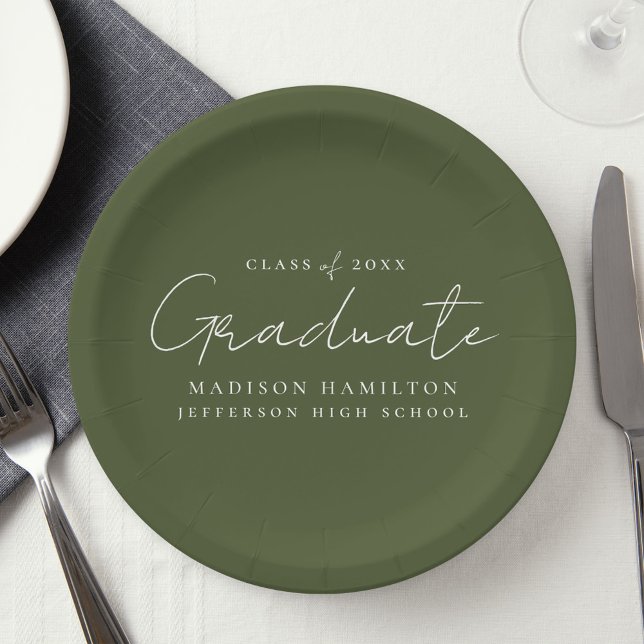 Assiettes En Carton Script manuscrit moderne Olive Green Graduation (Créateur téléchargé)