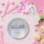 Assiettes En Carton Silver Glitter Bokeh Sweet 16 Crown<br><div class="desc">Modern chic and elegant silver glitter bokeh ombre with sweet 16 with a crown on a silver background.</div>