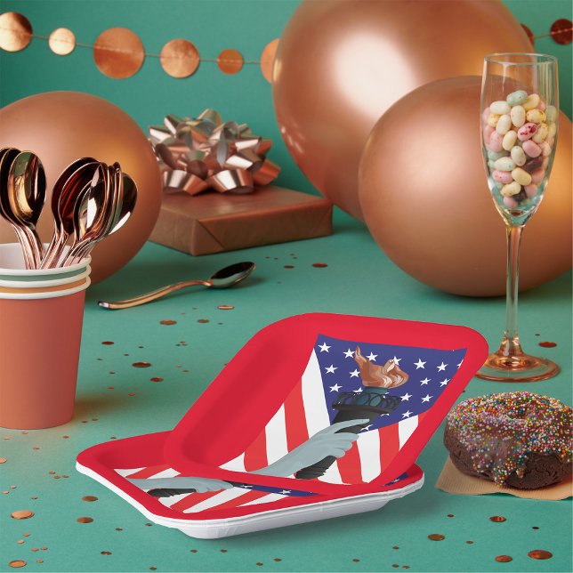 Assiettes En Carton Statue de la Liberté Torch avec drapeau américain (Créateur téléchargé)