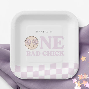 Assiettes En Carton Super fille À damiers visage heureux   1er anniver